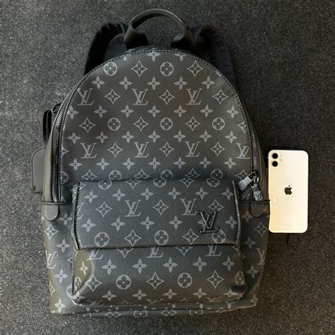louis vuitton sırt çantası
